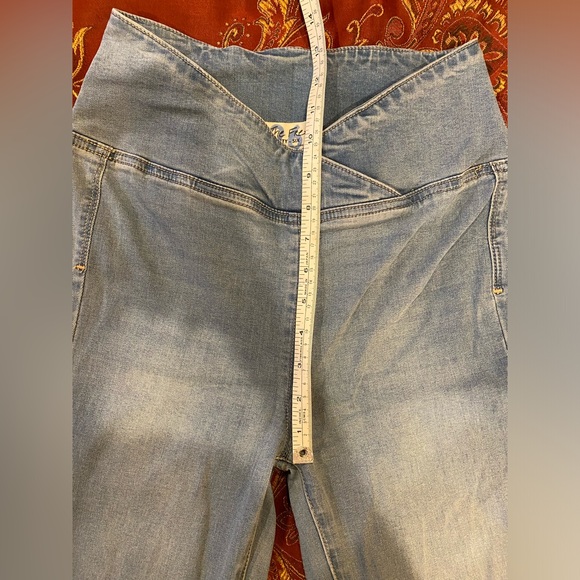 We The Free Venice Beach Flare Retro Soft Stretch Jeans Size 26 - Picture 16 of 16